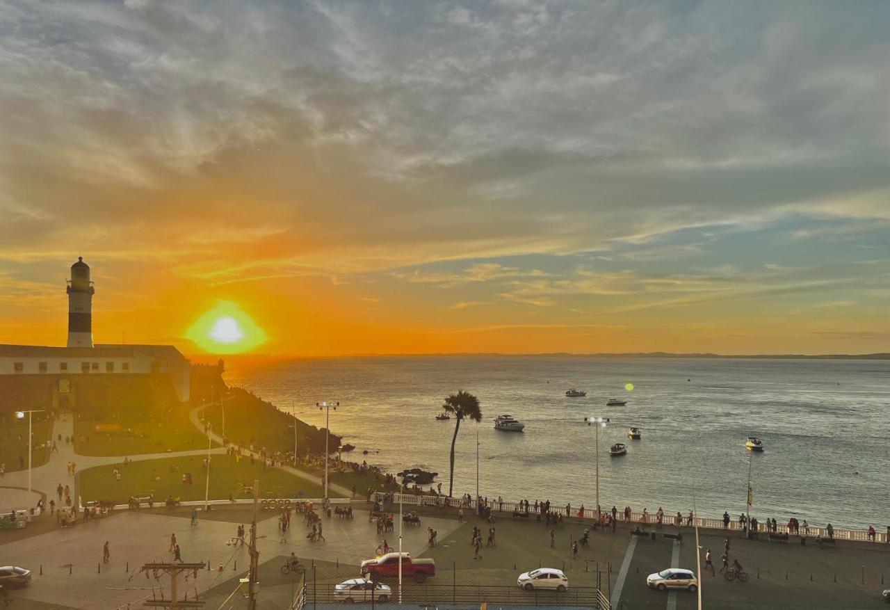Apartamento No Farol Da Barra. Vista Deslumbrante Para O Mar! No Circuito Do Carnaval. Ao Lado Do Porto Da Barra ! Salvador Extérieur photo